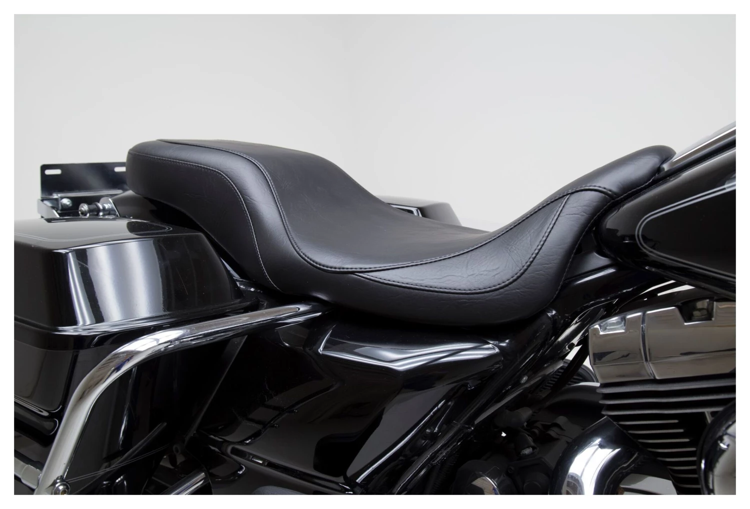 Mustang Seats Motorcycle Parts Mustang Super Tripper Seat For Harley 5 Mustang Seats Motorcycle Parts Mustang Super Tripper Seat For Harley - Image 3